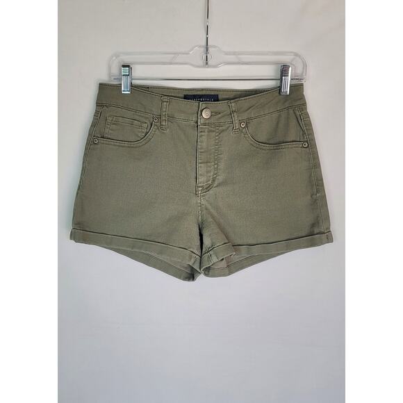 Aéropostale Pants - Aeropostale High Waisted Midi Stretchy Cuffed Shorts Olive Green Women's Size 8